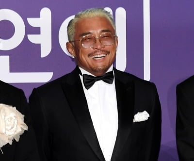 '야노시호♥' 추성훈, 51세에 카페 사장됐다…제빵부터 커피 제조까지 직접 도전 ('사장님이')