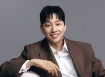 'KTX 공익 저격' 박위, 영상 14개 몰래 지웠다…사회 실험 콘텐츠까지 흔적 지우기
