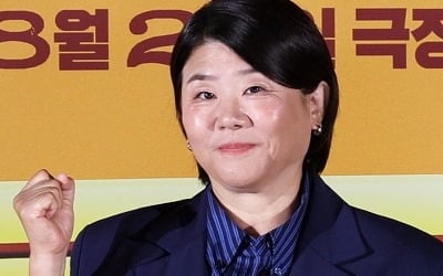 바쁘다 바빠 이정은, 작품마다 새 얼굴…딸 잃은 엄마부터 70대 총잡이까지 [TEN피플]