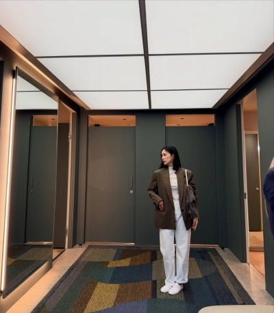 '장동건♥' 고소영, 400억 재력가의 남다른 패션 감각…'54세' 안 믿기는 핏