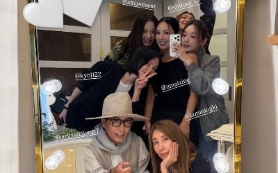 송혜교·고현정·엄정화가<br> 한 프레임에…무슨 일?
