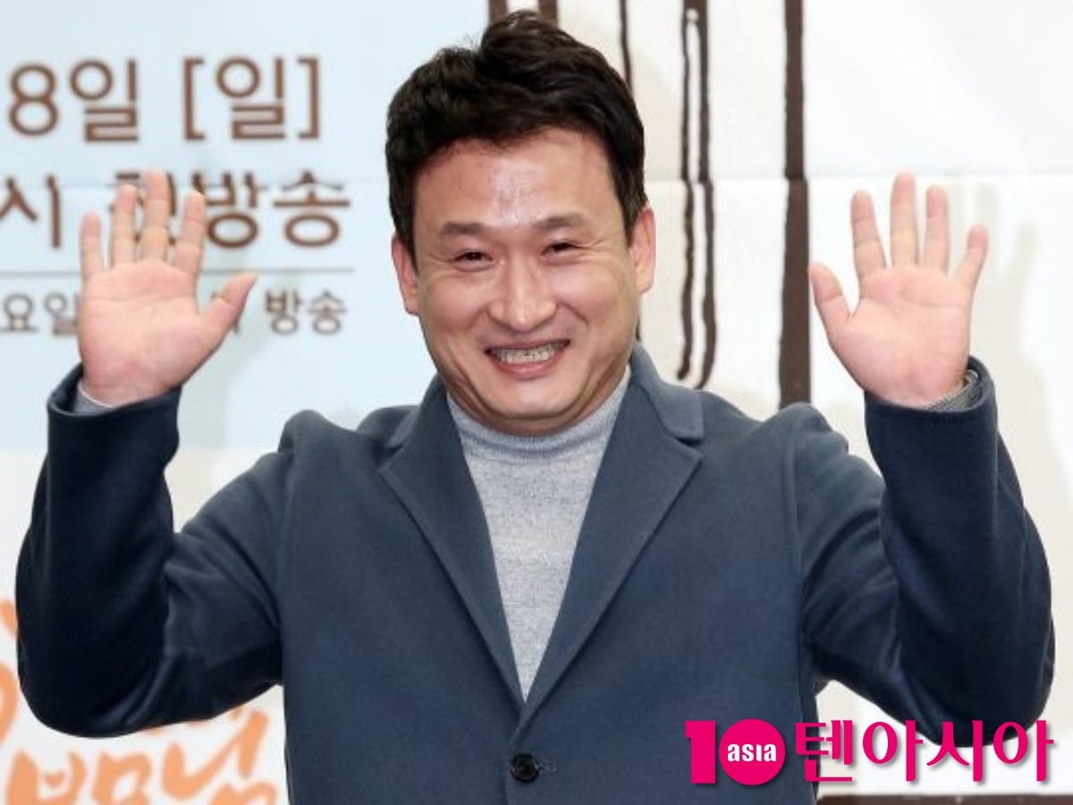 서경석이 '서프라이즈 미스터리 살롱'에 출연한다./사진=텐아시아DB