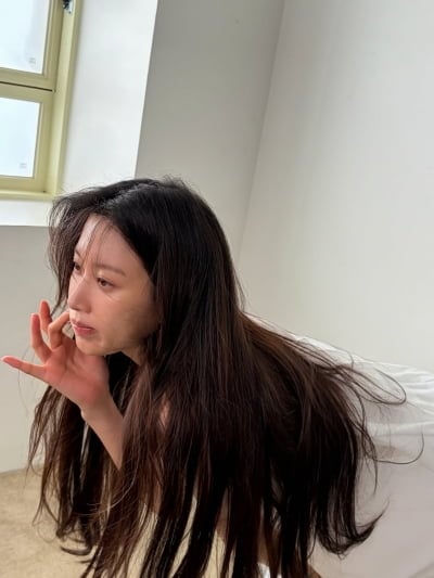 '30세' 문가영, 긴 생머리 흩날리며…심쿵 부른 숨멎 실루엣