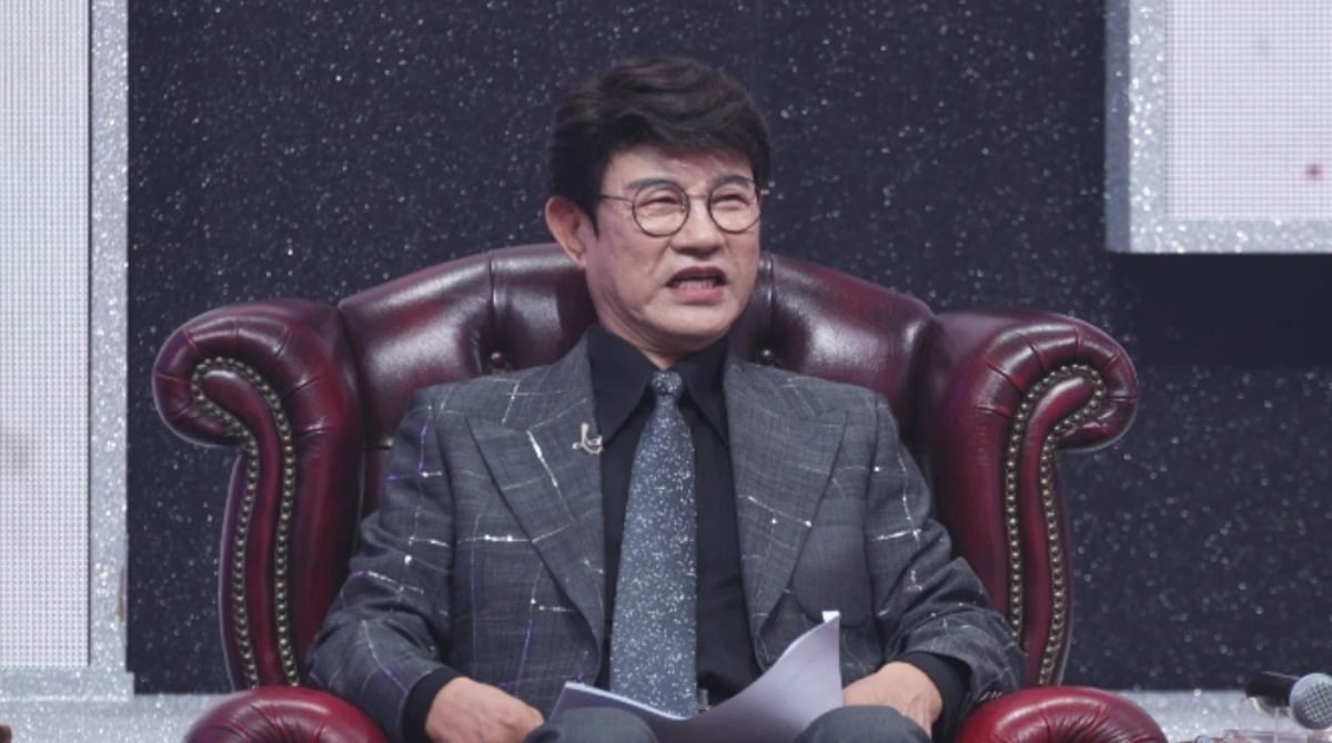 설운도가 성리의 모창에 심기 불편을 토로한다. /사진제공=MBN