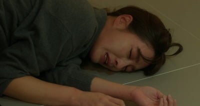 5주 연속 0%대 시청률 찍었다…숨겨진 과거 공개→이민정 오열 연기에도 지지부진 ('이혼하자')