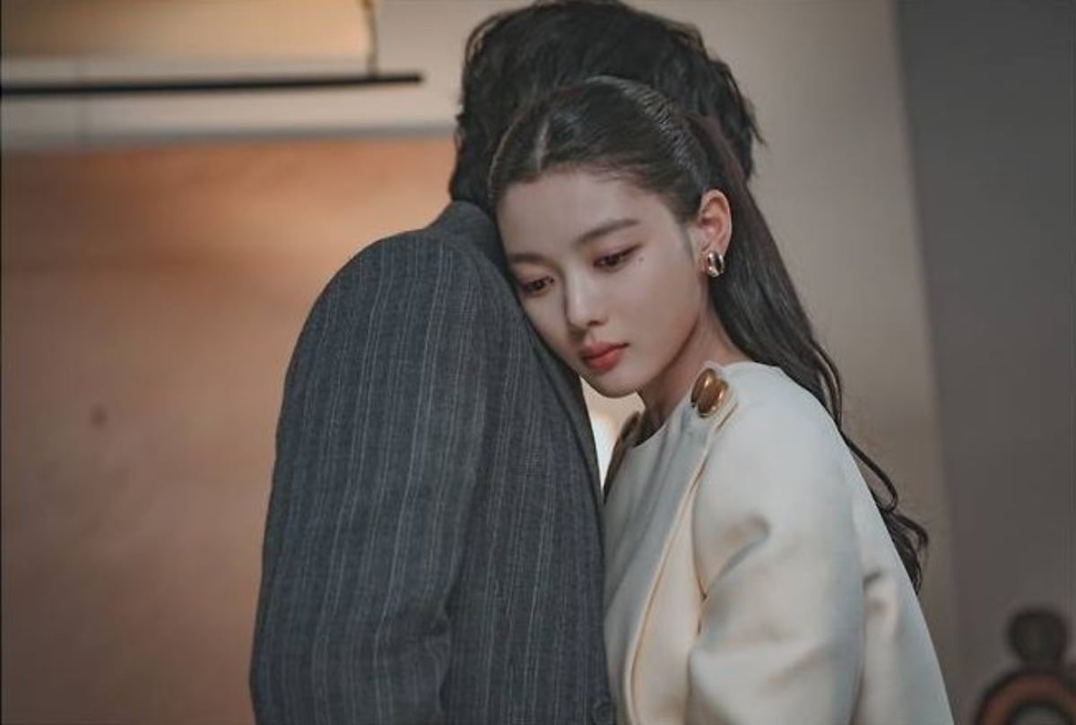 드라마 '친애하는X' 속 김유정의 모습. / 사진제공=티빙