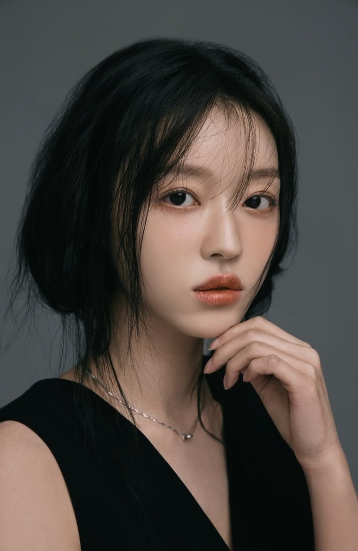 오마이걸 멤버 겸 배우 유아가 사람엔터테인먼트와 약 1년 만에 결별하고 새 소속사에 둥지를 틀었다./제공 사진