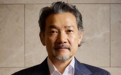 정진영 "이준익 감독, 천재라고 생각…이전에 했던 건 기억도 못해" ('아버지의집밥')[인터뷰①]