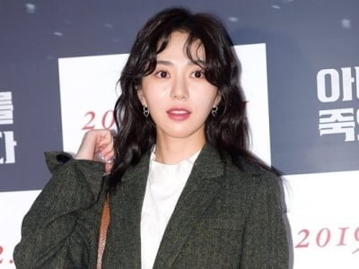 [전문] 권민아, '유방암 투병' 친언니 8억 횡령 주장…"괴물 같아, 사문서위조 밝힐 것"
