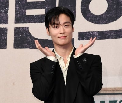 허남준, '늦깎이 대세' 변우석 바통 제대로 받았다…무려 2관왕 영예 "올해 운 좋아"