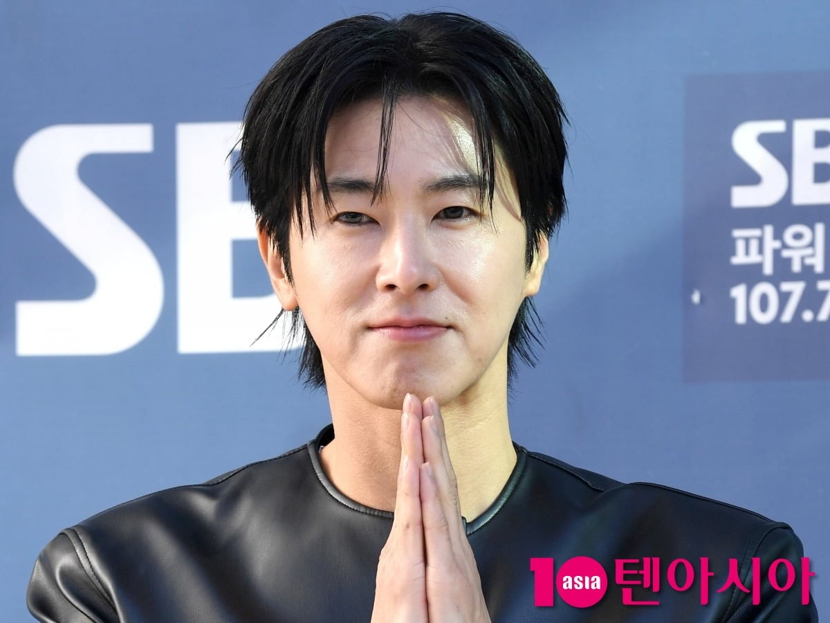 유노윤호(40)가 계산 금액을 잘못 적는 실수로 뜻밖의 결제자가 됐다./사진=텐아시아DB