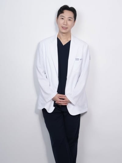 '나솔' 32기 광수, 흰 가운 입고 뽐낸 훈훈한 비주얼…'♥옥순' 반하겠네