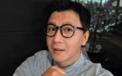 '6년째 배우 활동 無' 김승현, 알고 보니 바빴네…결혼식 사회→미술 전시까지