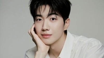 [공식] FA 대신 의리 지켰다…강훈, 앤피오와 재계약 체결→새 프로필 사진 공개