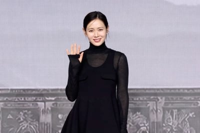 '현빈♥' 손예진, 소신 발언 했다…"리메이크작 부담 없냐고? 새롭게 봐주지 않을까" ('스캔들')