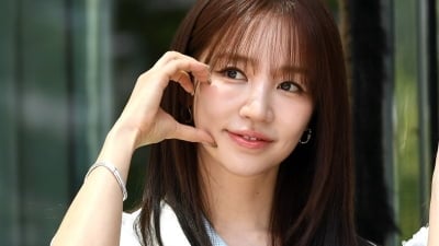 [공식] 윤은혜, 예능서 뜸하더니 깜짝 근황 전했다…김숙 손 잡고 새 예능 '니돈내산' 합류