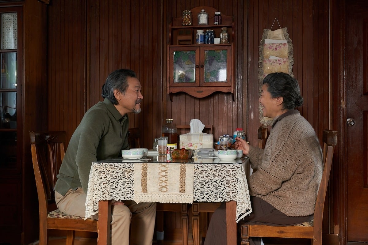 '아버지의 집밥'의 한 장면. 지난 9일 개봉해 롯데시네마에서 단독 상영 중이다. / 사진제공=레진스낵