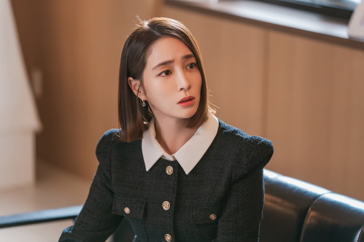 김지석이 3년 전 이민정의 유산을 둘러싼 진실을 파헤친다. / 사진 제공 : 캔버스엔