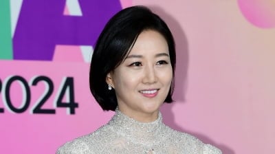 장윤정 母, 1심서 징역 10개월
