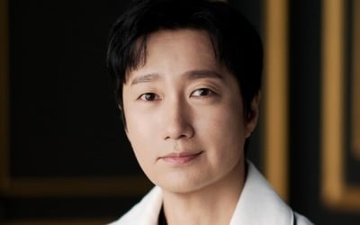 박해일, 20년 넘게 연기해도 끝나지 않는 고민…"할 수 있는 게 뭘까" ('암살자들')[TEN인터뷰]