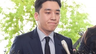 승리, '버닝썬 출소' 3년 만에 또 경찰행…"술병 들었지만 안 휘둘러" 특수폭행 부인