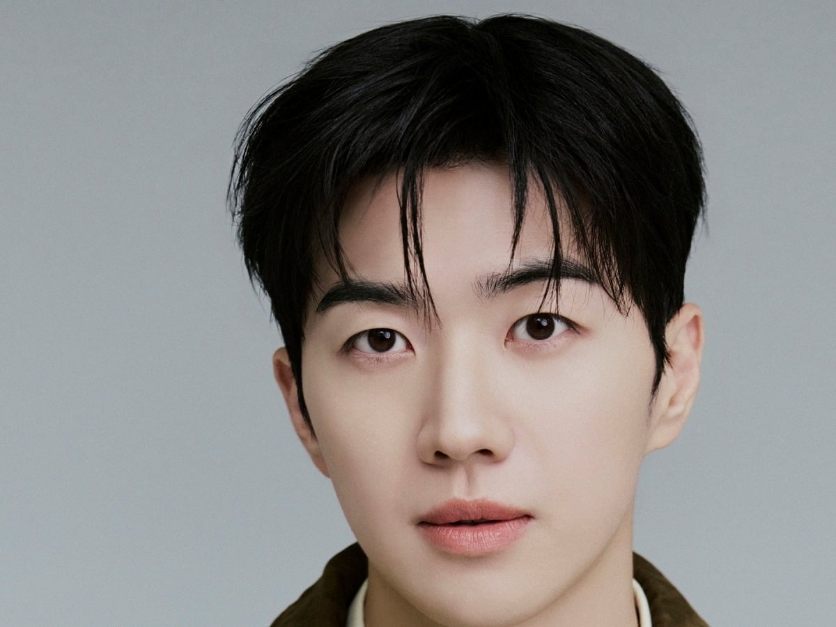배우 강훈이 오랜 기간 인연을 이어온 소속사와 재계약을 결정한 이유를 밝혔다./사진제공=앤피오엔터테인먼트