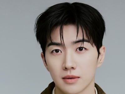 강훈, 9년 재계약 이유 있었다…"정으로만 갈 수 없어, 소문 퍼지기 전에 얘기 나와" ('최애의')[인터뷰]
