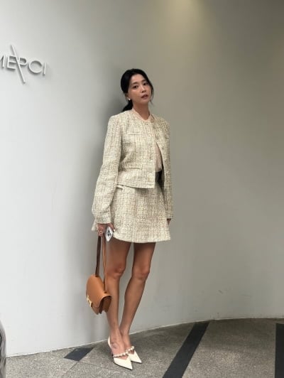 '46세' 오윤아, 재혼하더니 미모 물 올랐네…아찔한 각선미 어쩔거야