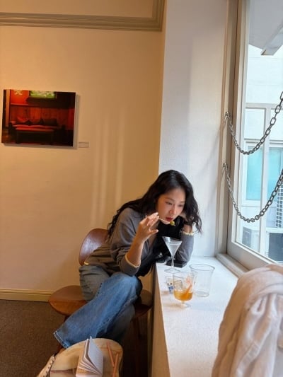 '20kg 감량' 소유, '뼈말라' 아니라더니…앉아도 홀쪽한 몸매