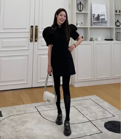 '5일 만에 3kg 감량' 미자, 학다리+쏙 들어간 허리 자랑하는데…"운동 전혀 안해"