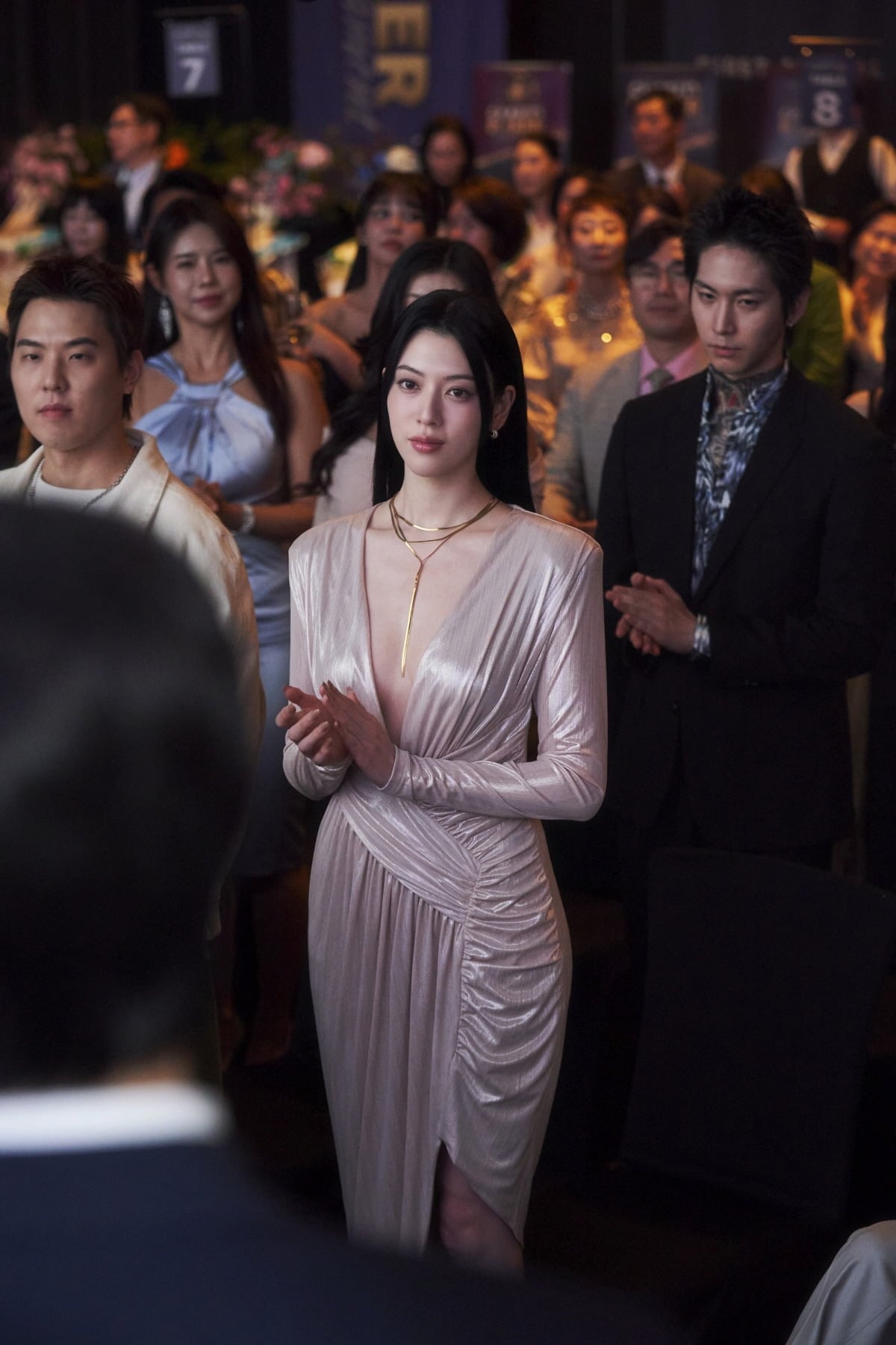 일본 배우 미요시 아야카가 영화 '타짜: 벨제붑의 노래'에 출연했다. / 사진제공=CJ ENM, 싸이더스