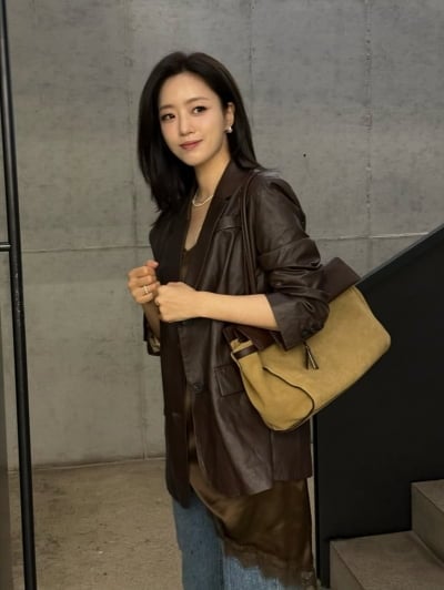 '고졸 고백' 함은정, 미모 만큼은 '박사급'이야…'38세' 안 믿기는 동안 미모