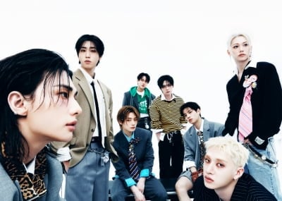스트레이 키즈, 세상 떠난 팬 유족에 직접 편지…"너무 마음 아프고 무겁다"