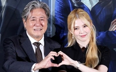 한소희·최민식 '인턴' 박스오피스 1위…'오디세이' 독주 막았지만 예매율은 3위