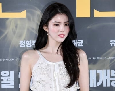 한소희, 또 고개 숙였다…손석희 앞에서 "가는 데 순서 없어" 아찔한 말실수