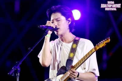 우즈 "버티면 빛 발해, 사람 일 언제 잘될지 몰라"…12년 만에 터진 'Drowning'의 기적 [ATA프렌즈]