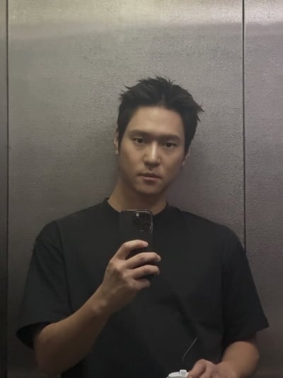 '36세' 고경표, 입금 완료 됐나…슬림해진 얼굴선+강렬한 눈빛