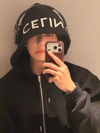 BTS 뷔, 얼굴 반쯤 가렸는데도 이 정도 비주얼…여자 보다 더 예뻐