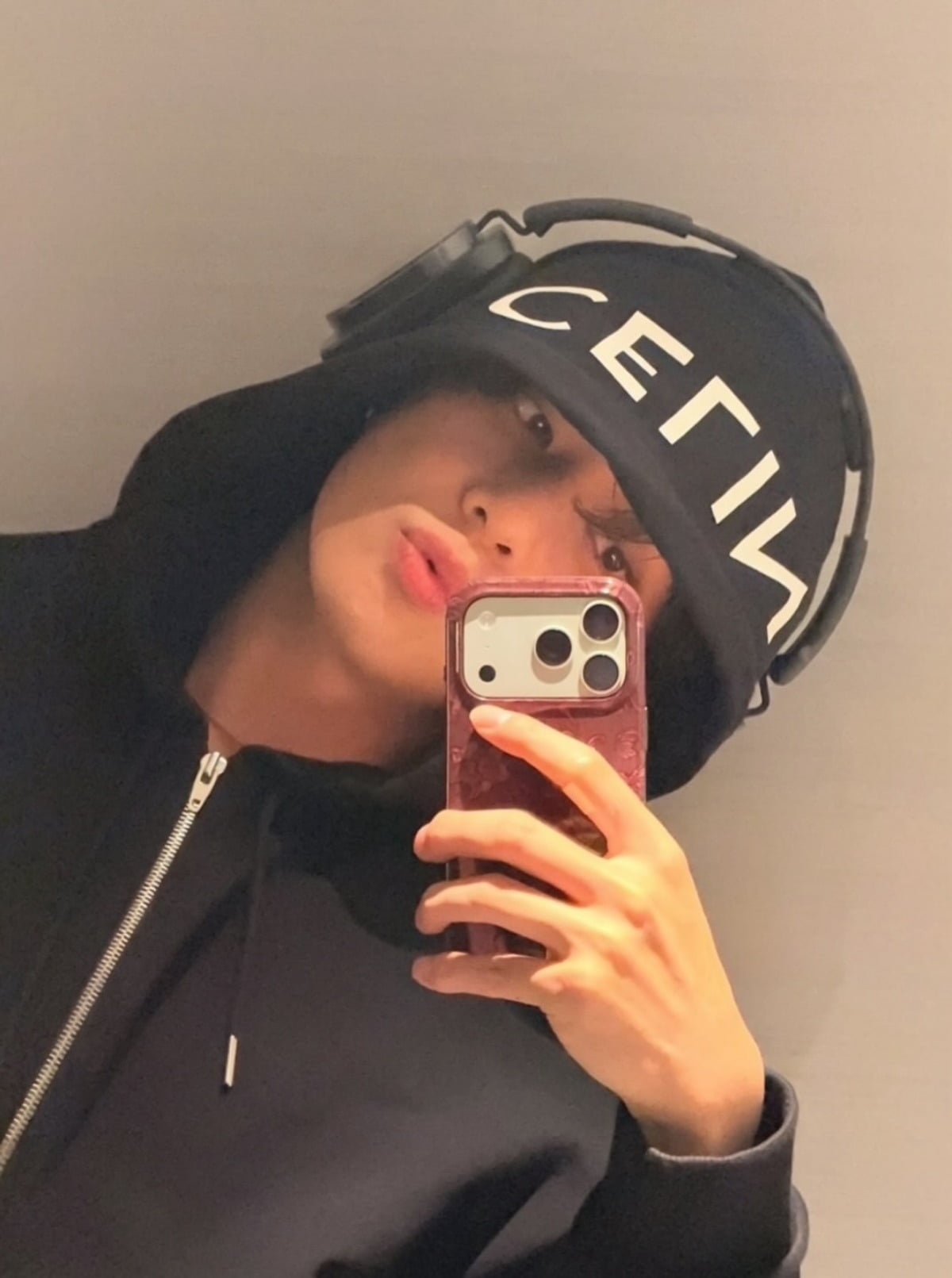 사진 = 뷔 인스타그램