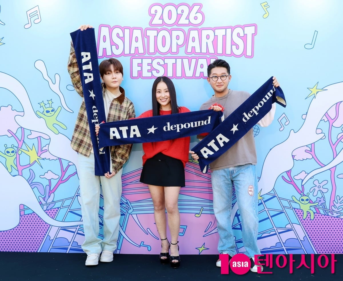 'ATA 페스티벌'에서 톤온톤 스타일링을 선보인 어반자카파./사진=텐아시아DB