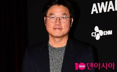 시청자 쓴소리 터졌다…나영석 PD '우주떡집', 장사 태도 두고 갑론을박