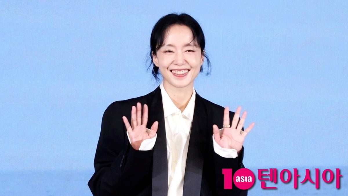 전도연이 '가능한 사랑' 언론시사회에 화상으로 참석했다. / 사진=텐아시아DB