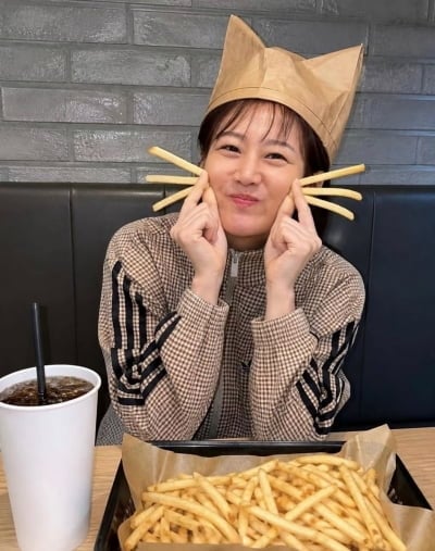 '120억 자가' 장윤정, '모친 구속' 속 밝은 근황 전했다…고양이로 깜짝 변신
