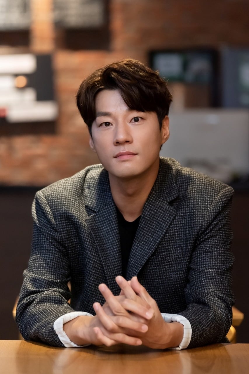 배우 이천희가 3년 만에 안방극장으로 돌아온다. MBC 새 금토 드라마 '라이어'에 합류해 서현진의 형부로 호흡을 맞춘다./사진제공=매니지먼트 숲