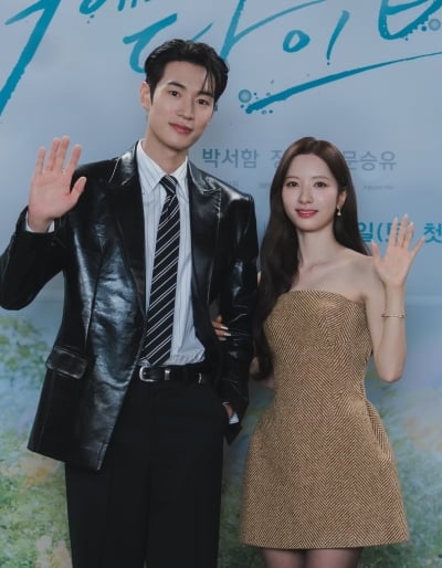 "주인공 사망, 이례적"…진행자도 놀란 장면에 김지연 "가장 기억에 남아" ('너에게 다이브')
