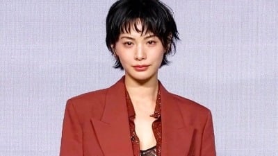 '미스캐스팅 논란' 나나, 입술 혹평에 입 열었다…"불편함 줬다면 내 잘못"