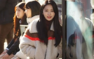 4년 묵은 문제작 나온다…'사생활 논란' 이이경 출연→지상파·OTT도 외면한 창고작 ('밑도끝도')