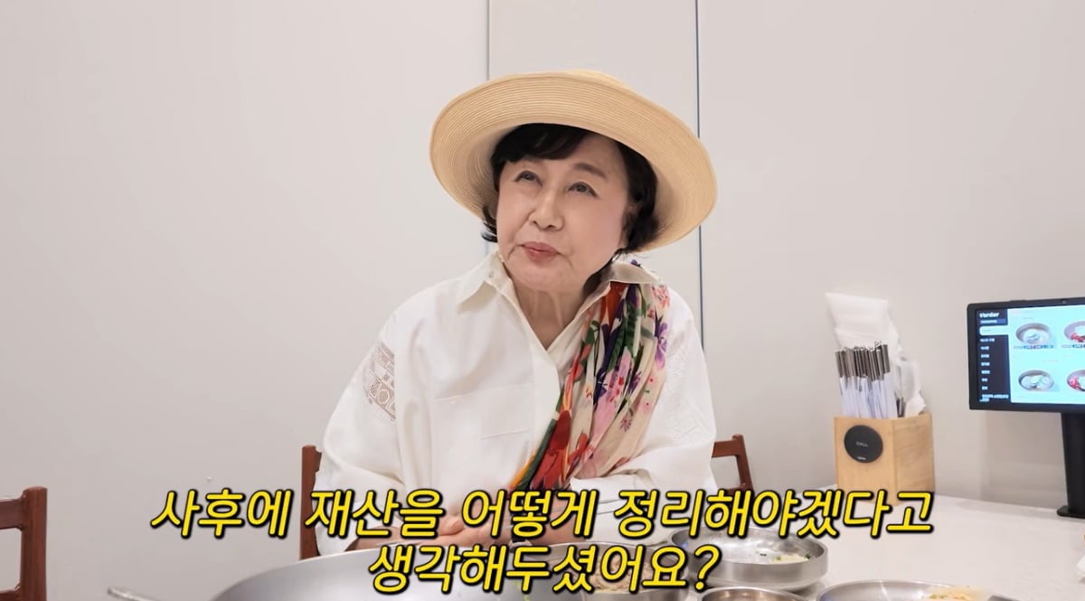 배우 박원숙이 임현식과 만났다. / 사진=유튜브 채널 '박원숙채널' 캡처