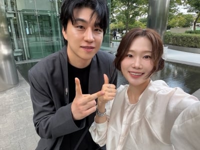 '나솔' 31기 경수♥순자, 한복 맞춰 입고 초밀착 투샷