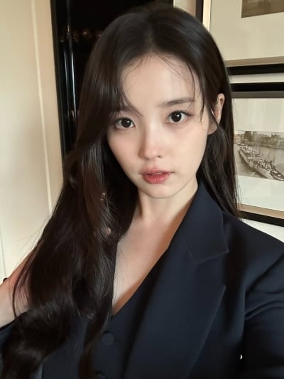 '33세' 아이유, 심경 변화 왔나…단발 하더니 다시 장발로 변신
